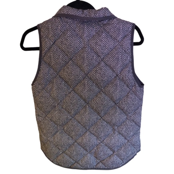 J.Crew Herringbone Down Vest W/ Snap Closure Pockets GUC Size XS - Picture 3 of 6